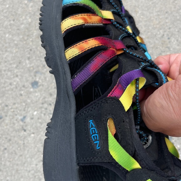 KEEN Newport H2 Sandals Women’s 8 Tie Dye Colored
